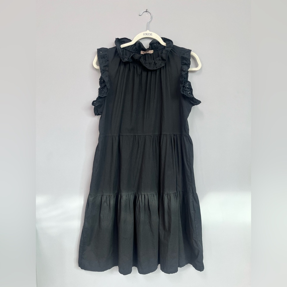 Feminine oversized fit dress (M)